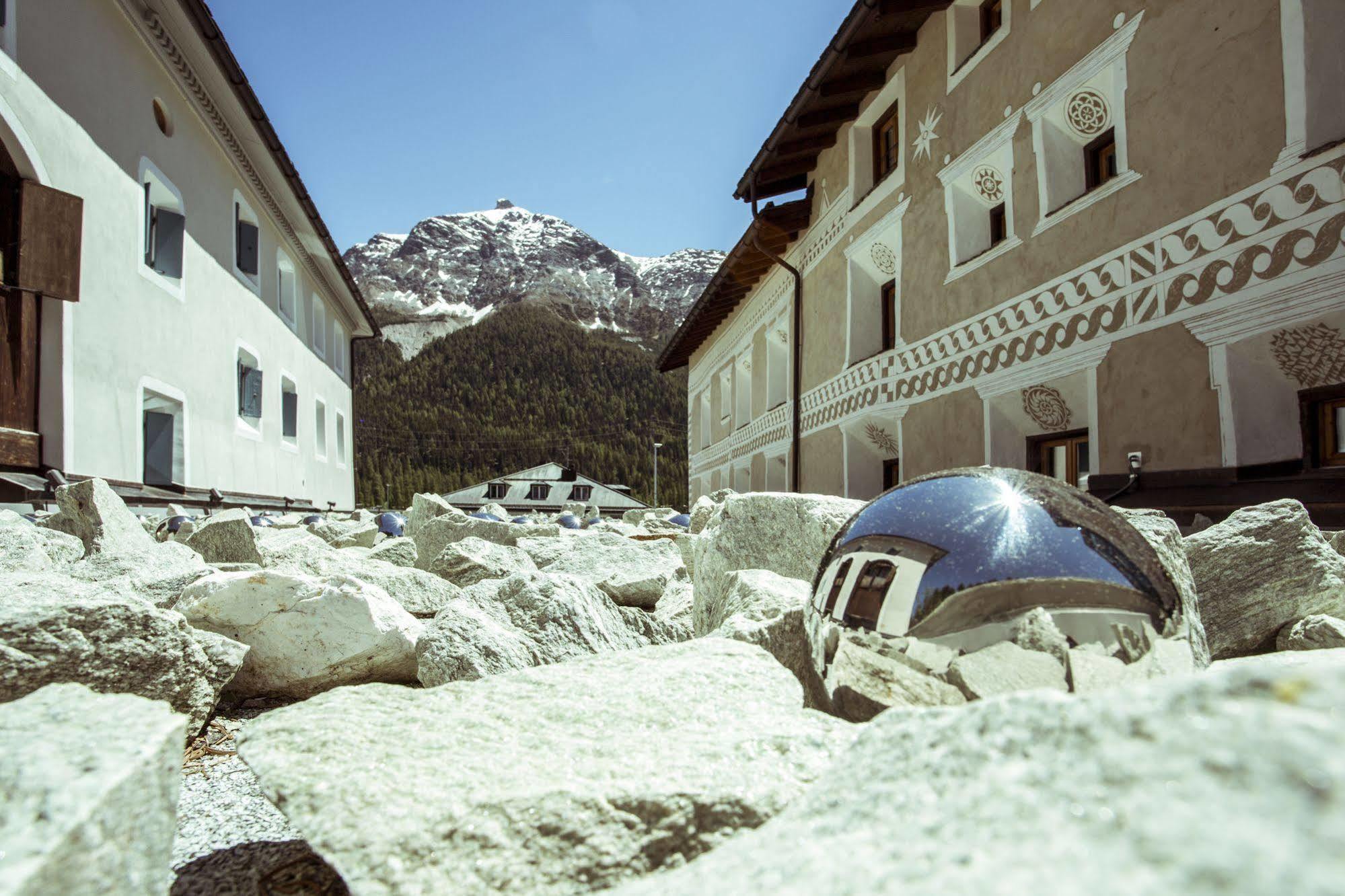 Chesa Stuva Colani Hotel Madulain Exterior photo