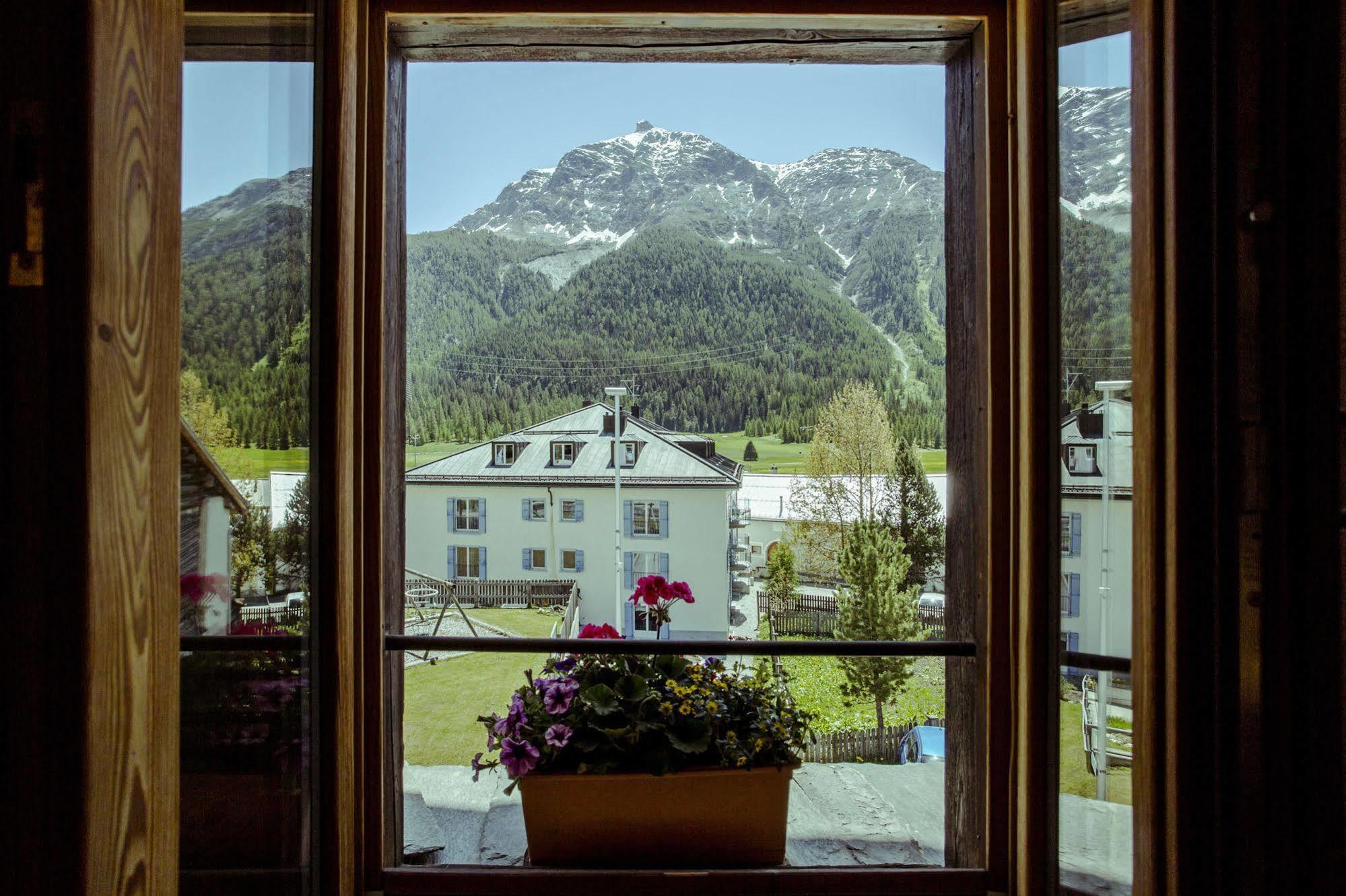 Chesa Stuva Colani Hotel Madulain Exterior photo